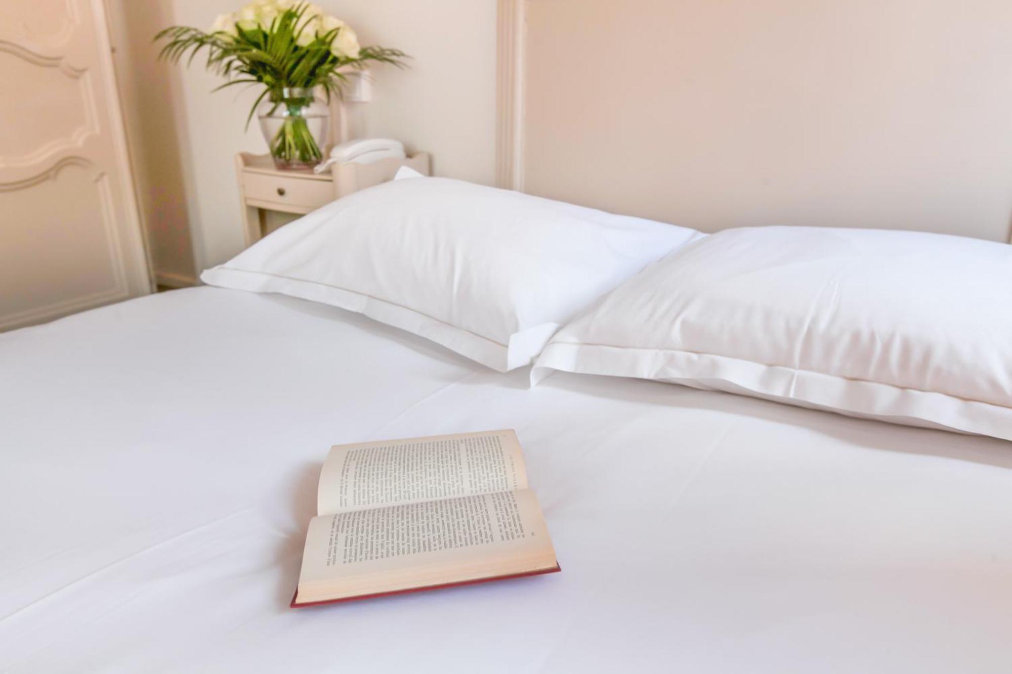 Brit Hotel Bristol Montbeliard Centre מראה חיצוני תמונה