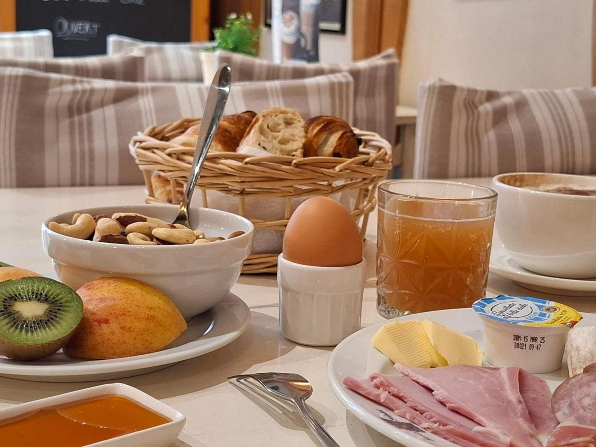 Brit Hotel Bristol Montbeliard Centre מראה חיצוני תמונה