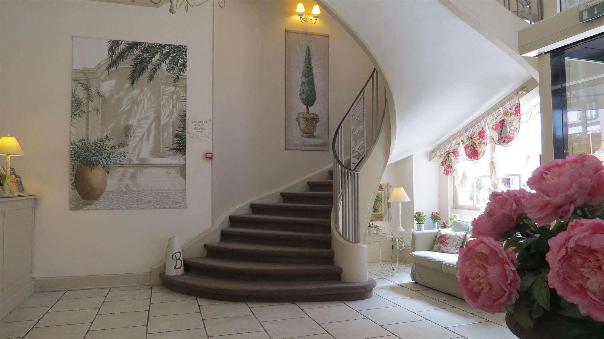 Brit Hotel Bristol Montbeliard Centre מראה חיצוני תמונה